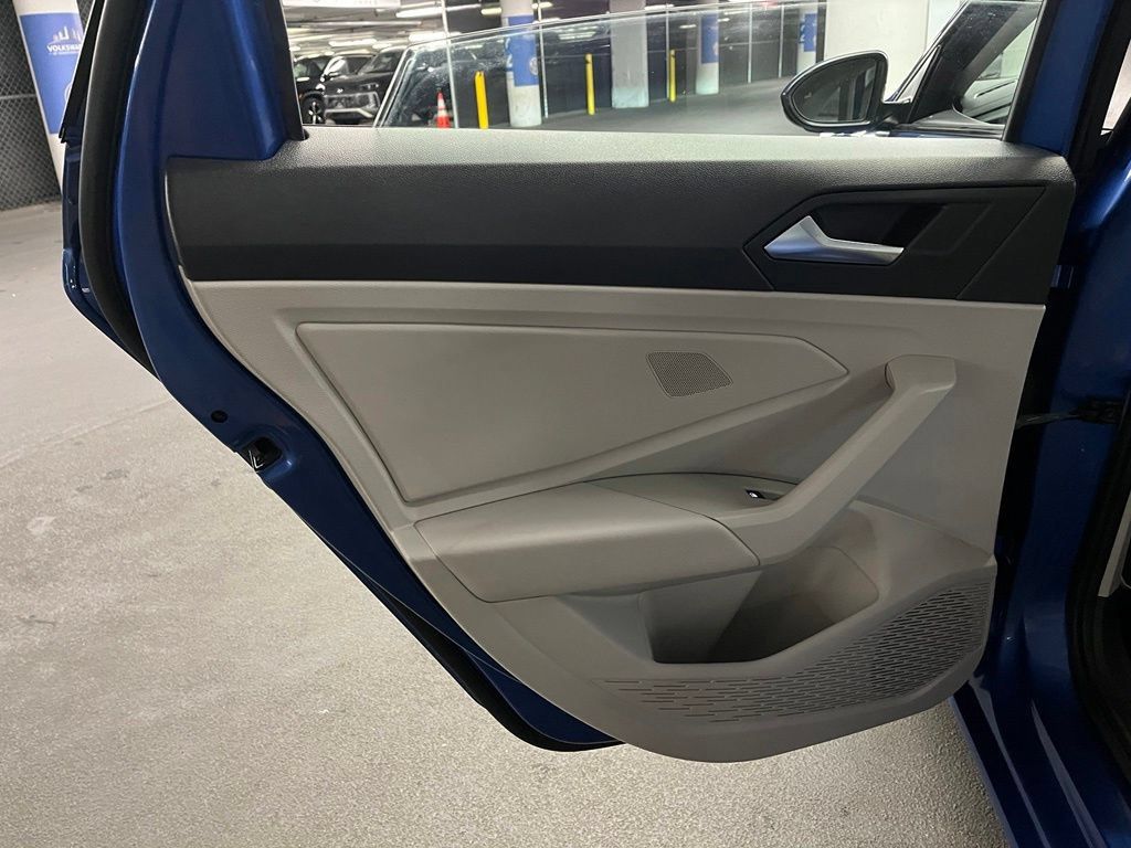 Used 2022 Volkswagen Jetta S FWD image 19