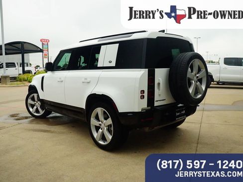 Used 2024 Land Rover Defender 110 X-Dynamic SE AWD/4WD image 2