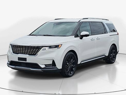 Used 2022 Kia Carnival SX FWD image 11