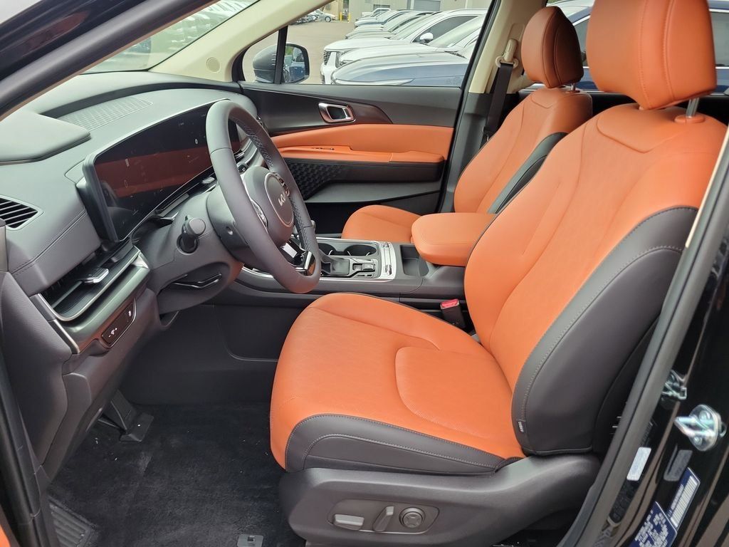 New 2026 Kia Carnival SX w/ SX Dark Edition Package FWD image 23