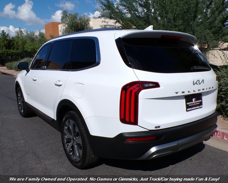 Used 2022 Kia Telluride EX w/ EX Premium Package FWD image 6