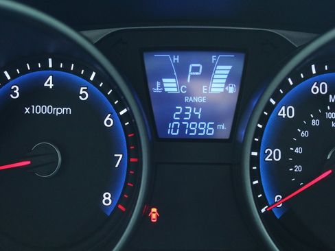 Used 2012 Hyundai Tucson Limited image 14