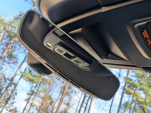 Certified 2025 Porsche Cayenne Coupe AWD/4WD image 23