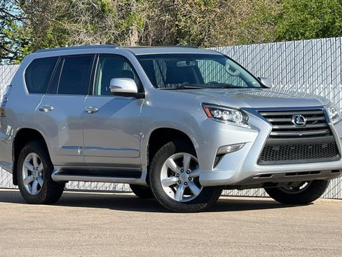 Used 2018 Lexus GX 460 w/ Navigation Package AWD/4WD image 2