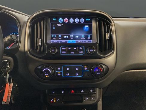 Used 2018 Chevrolet Colorado Z71 image 8
