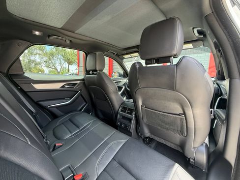 Used 2025 Jaguar F-PACE R-Dynamic S AWD/4WD image 21