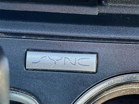 Used 2017 Ford Flex SEL image 19