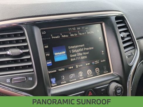 Used 2017 Jeep Grand Cherokee Limited w/ Luxury Group II image 23