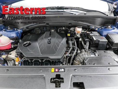 Used 2023 Hyundai Santa Fe SEL w/ Premium Package image 7