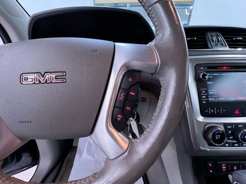 Used 2016 GMC Acadia SLT FWD image 20
