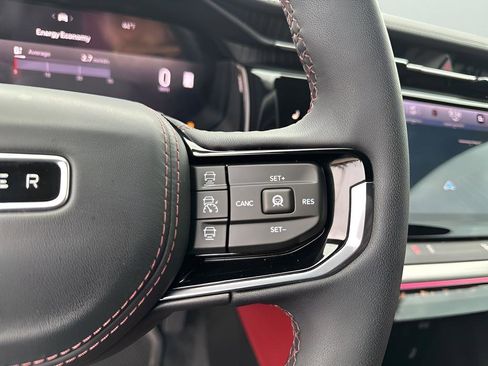 Used 2024 Jeep Wagoneer Launch Edition image 31