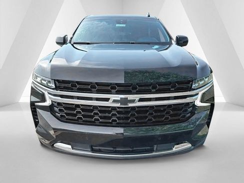 Used 2023 Chevrolet Suburban LS AWD/4WD image 2
