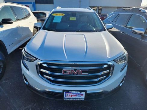 Used 2020 GMC Terrain SLT w/ Preferred Package image 2