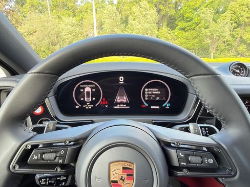 New 2026 Porsche Cayenne S image 11