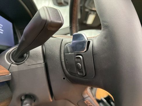 New 2025 Jeep Grand Cherokee L Summit w/ Advanced Protech Group IV image 25