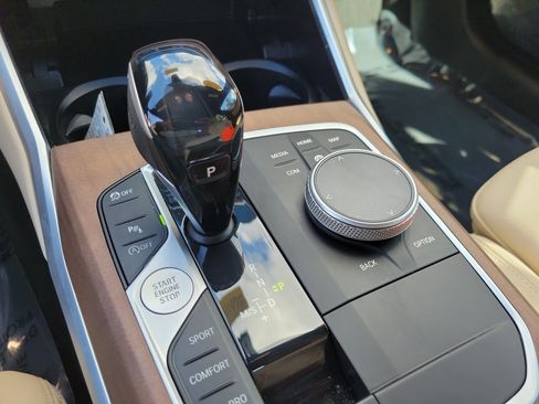 Used 2020 BMW 330i 330i w/ Convenience Package image 28