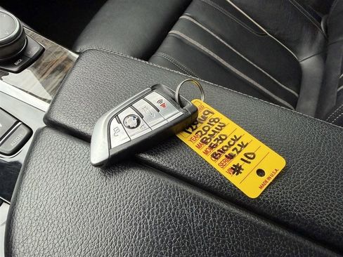 Used 2018 BMW 530i xDrive image 29