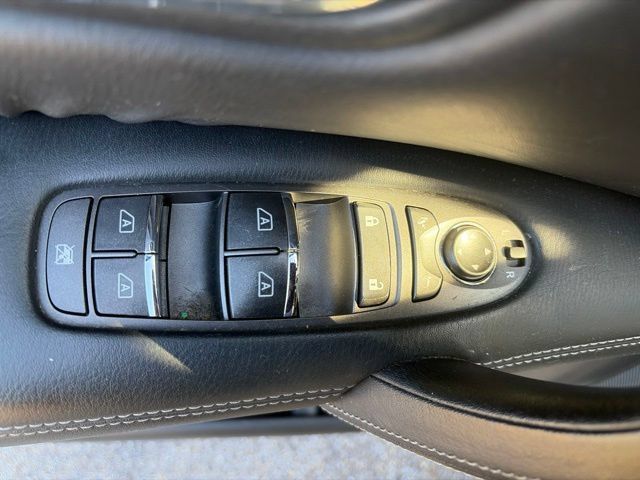 Used 2018 Nissan Armada Platinum w/ Interior Lighting Package RWD image 20