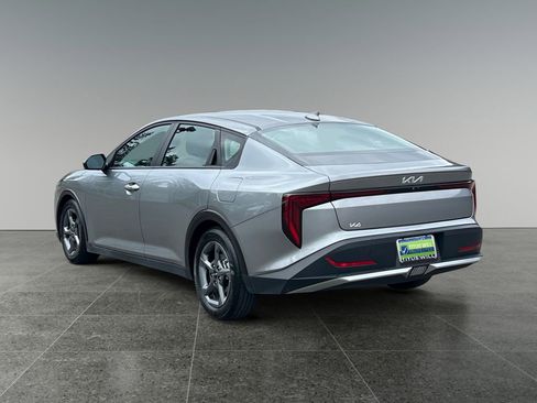 Used 2025 Kia K4 FWD image 8