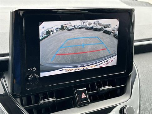 Used 2023 Toyota Corolla LE image 20