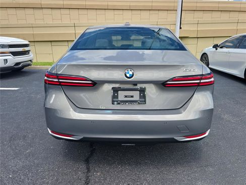 Used 2026 BMW 530i RWD image 4