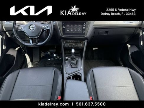 Used 2019 Volkswagen Tiguan SE w/ Panoramic Sunroof Package FWD image 11