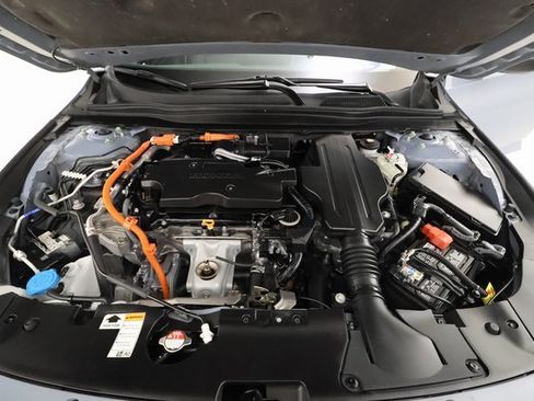 Used 2022 Honda Accord Sport image 6