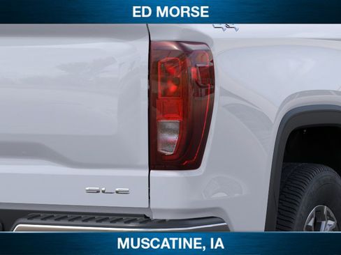 New 2026 GMC Sierra 1500 SLE w/ Preferred Package AWD/4WD image 11