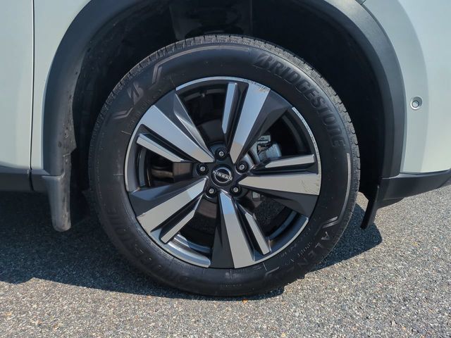 Used 2023 Nissan Rogue SL w/ SL Premium Package AWD/4WD image 11