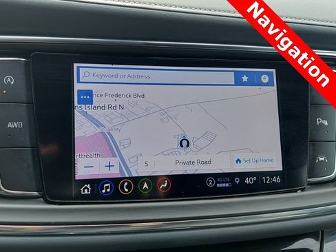 Used 2024 Buick Enclave Premium image 11