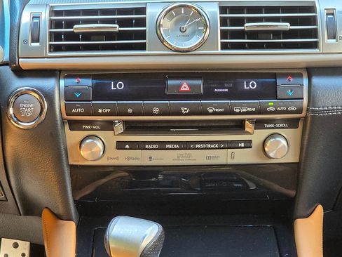 Used 2015 Lexus LS 460 AWD w/ F Sport Package image 28
