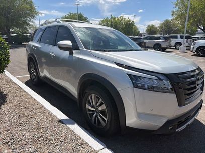 Used 2022 Nissan Pathfinder SL w/ SL Black Package