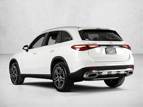 Used 2026 Mercedes-Benz GLC 300 4MATIC image 8