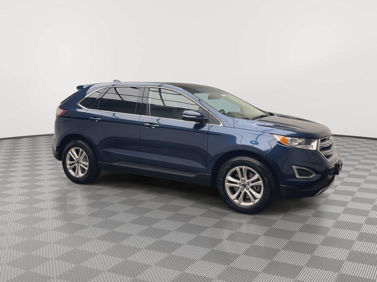 Used 2017 Ford Edge SEL w/ Equipment Group 201A AWD/4WD image 44