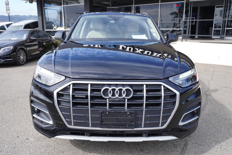 Used 2021 Audi Q5 2.0T Premium Plus w/ Premium Plus Package AWD/4WD image 2