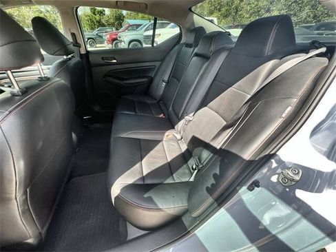Used 2023 Nissan Altima 2.5 SR w/ SR Premium Package FWD image 23