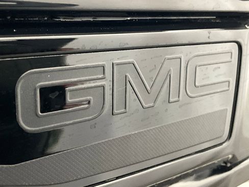 Used 2024 GMC Yukon XL Denali w/ Denali Reserve Package AWD/4WD image 33