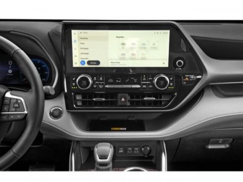New 2025 Toyota Highlander Limited image 19
