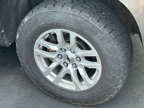 Used 2020 Chevrolet Silverado 1500 RST w/ True North Edition AWD/4WD image 9
