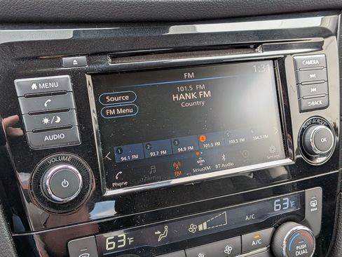Used 2020 Nissan Rogue SV AWD/4WD image 21