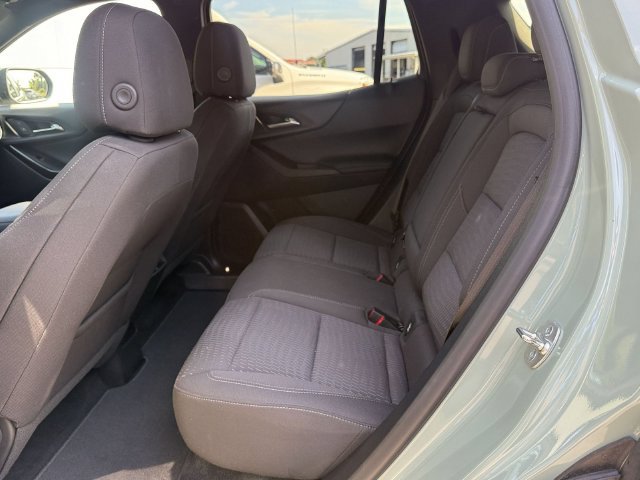 Used 2025 Chevrolet Equinox LT w/ Safety and Technology Package FWD image 13