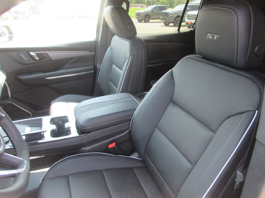 New 2026 Buick Enclave Sport Touring FWD image 13