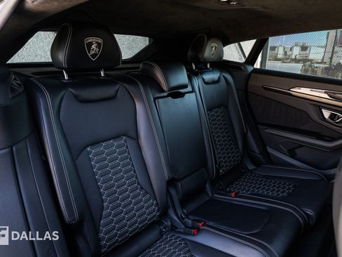 Used 2024 Lamborghini Urus S AWD/4WD image 33