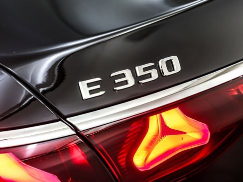 Certified 2025 Mercedes-Benz E 350 E 350 RWD Sedan w/ Winter Package image 11