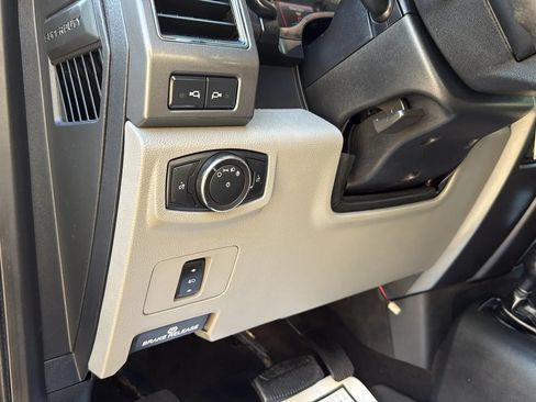 Used 2019 Ford F550 4x4 Crew Cab Super Duty w/ XLT Value Package image 53