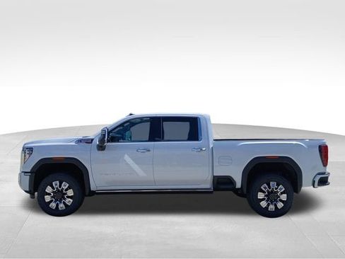 New 2026 GMC Sierra 3500 Denali w/ Denali Reserve Package AWD/4WD image 2