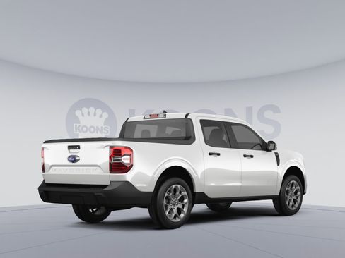 Used 2024 Ford Maverick XLT image 4