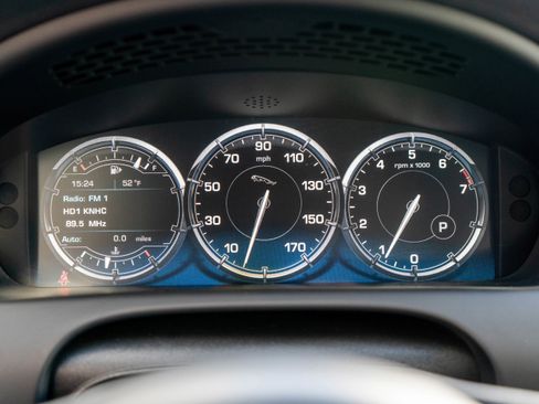 Used 2015 Jaguar XJ RWD image 13