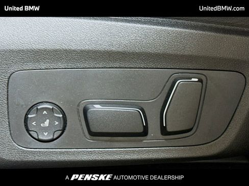 Used 2025 BMW X4 xDrive30i AWD/4WD image 4