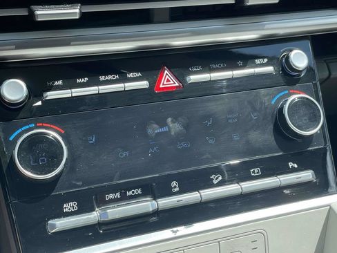 Certified 2025 Hyundai Santa Fe SEL FWD image 20
